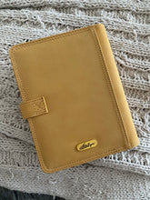 Load image into Gallery viewer, Suede Leather Agenda Cover