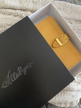 Load image into Gallery viewer, Suede Leather Agenda Cover
